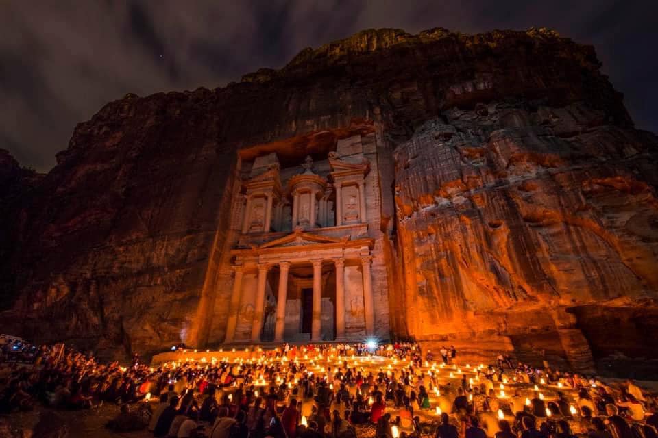 ESPECTACULO NOCTURNO DE PETRA