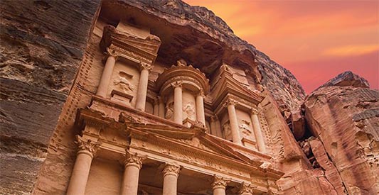 ¿Por qué Petra es una maravilla del mundo?