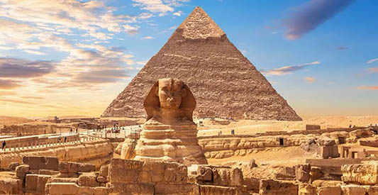 La meseta de Giza. Dónde se encuentra, historia y pirámides