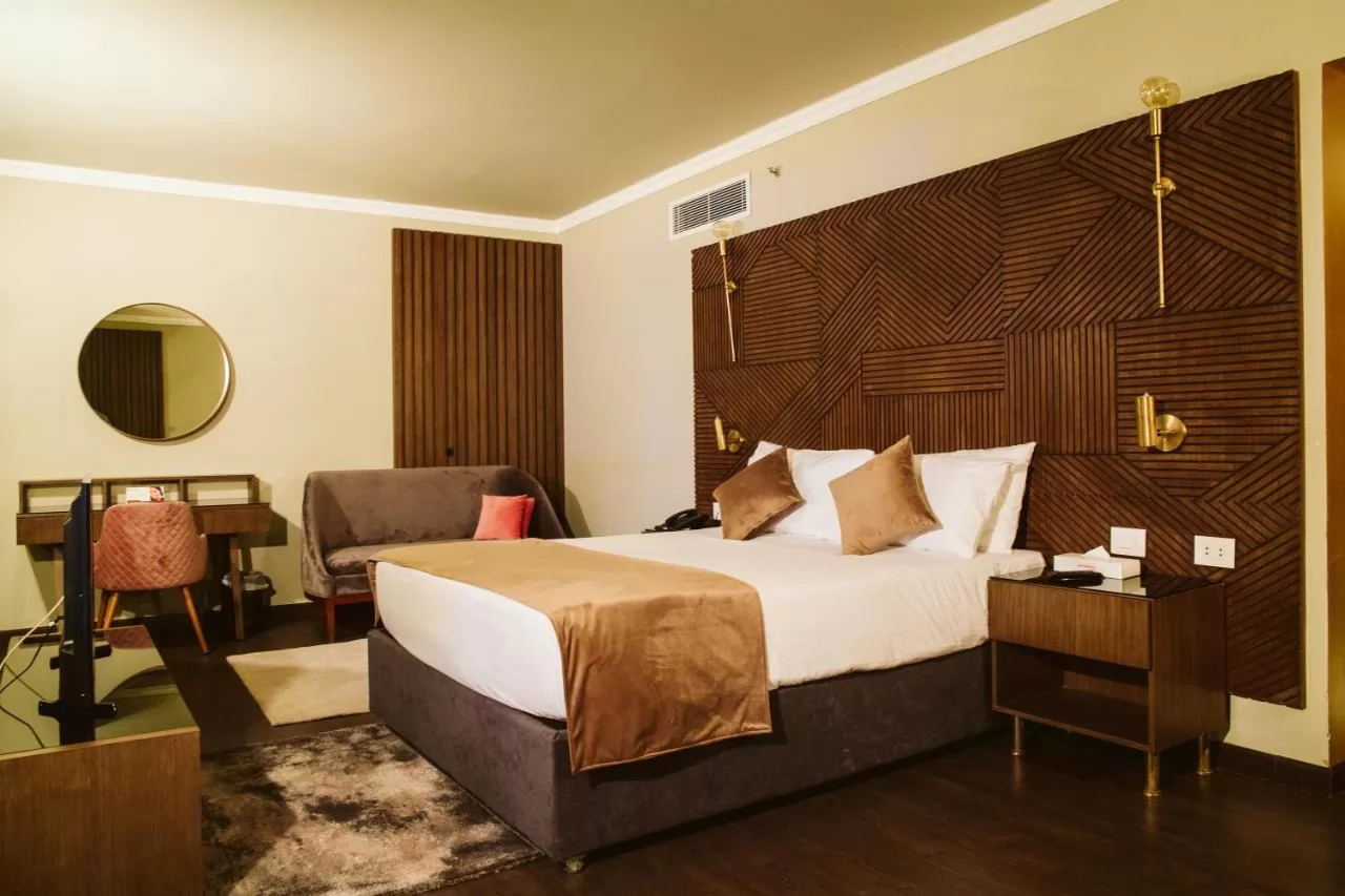 PYRAMISA SUITES HOTEL CAIRO